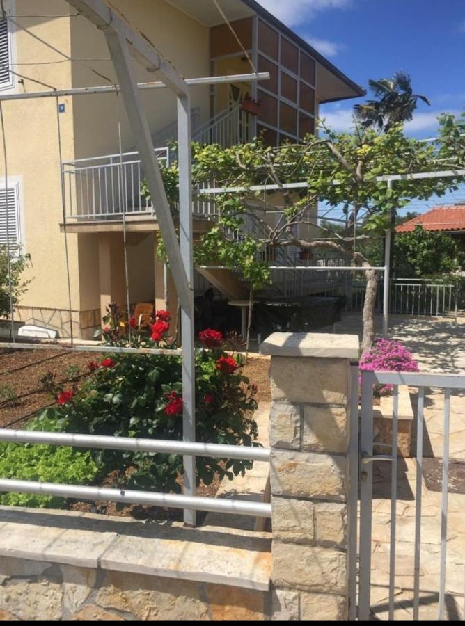 Leticia Hotel Biograd Na Moru Luaran gambar